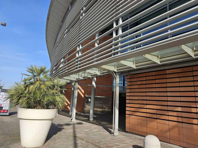 Ufficio in affitto di 190 m²