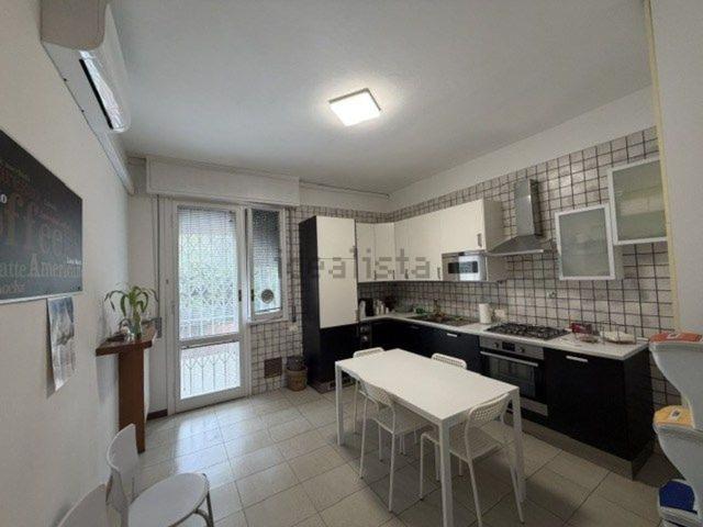 Ufficio in affitto di 190 m² in Via Michelino