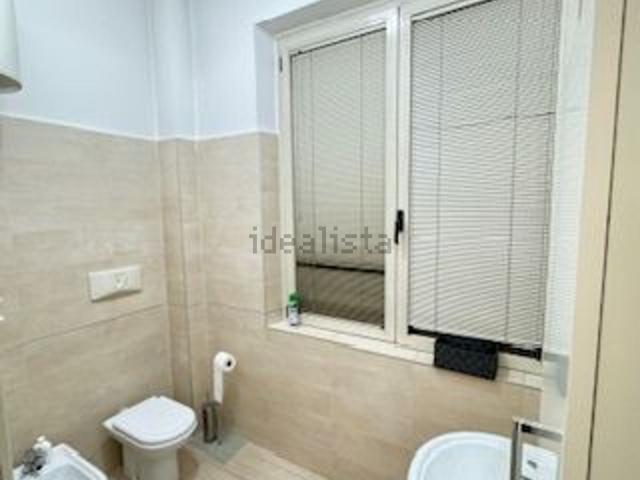 Ufficio in affitto di 190 m² in Via Pilade Bronzetti