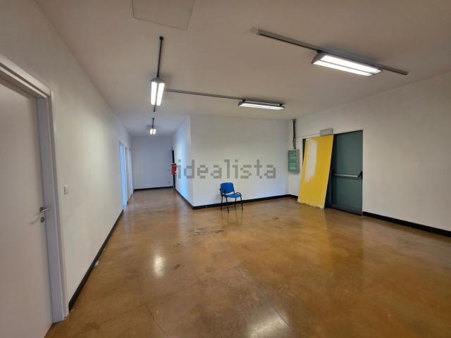 Ufficio in affitto di 200 m² in Via di Fugnano