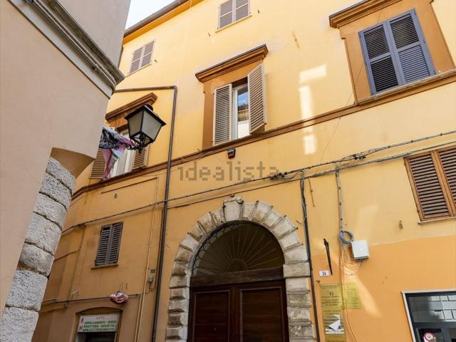 Ufficio in affitto di 200 m² in Via Cesare de Lollis