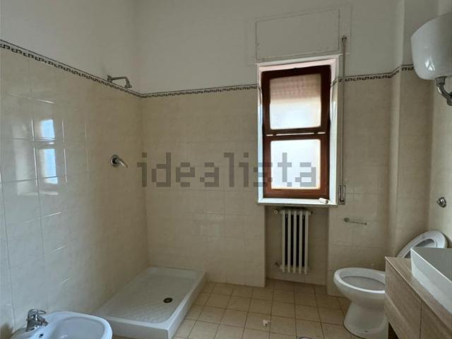 Ufficio in affitto di 200 m² in Via Cristoforo Colombo, 2
