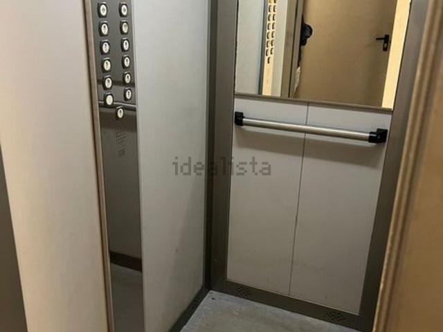 Ufficio in affitto di 200 m² in Via E. Rainusso, 144