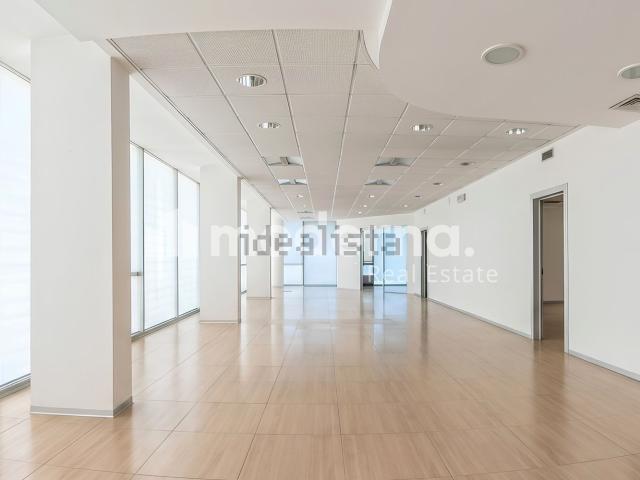 Ufficio in affitto di 200 m² in Viale Fratelli Bandiera