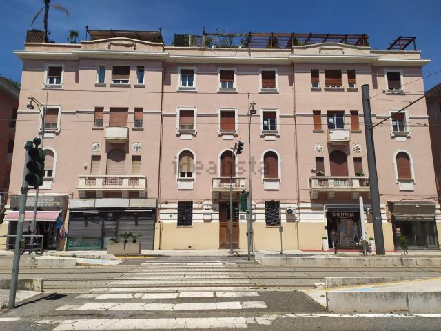 Ufficio in affitto di 215 m² in Viale San Martino, 268