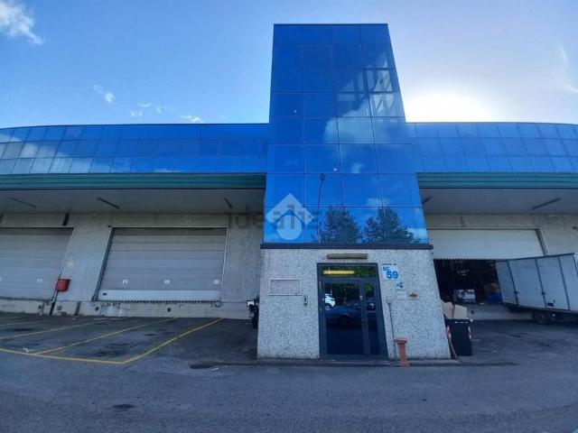 Ufficio in affitto di 210 m² in Via di Gonfienti