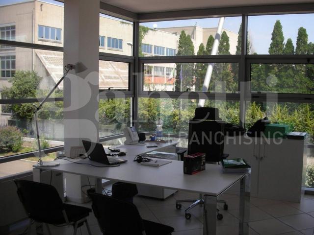 Ufficio in affitto di 225 m²