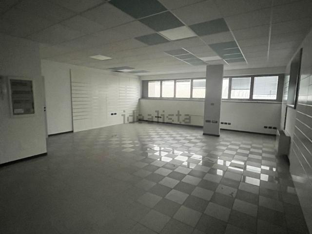 Ufficio in affitto di 220 m² in Via Priula