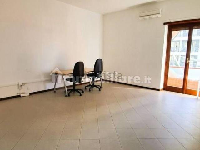 Ufficio in affitto di 220 m² in Viale Virgilio, 35
