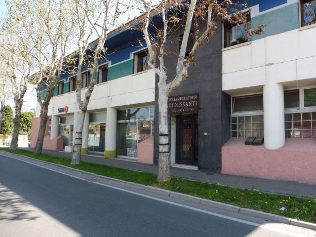 Ufficio in affitto di 230 m²