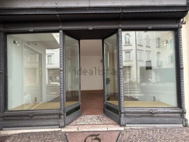 Ufficio in affitto di 23 m² in Via 31 Ottobre, 8