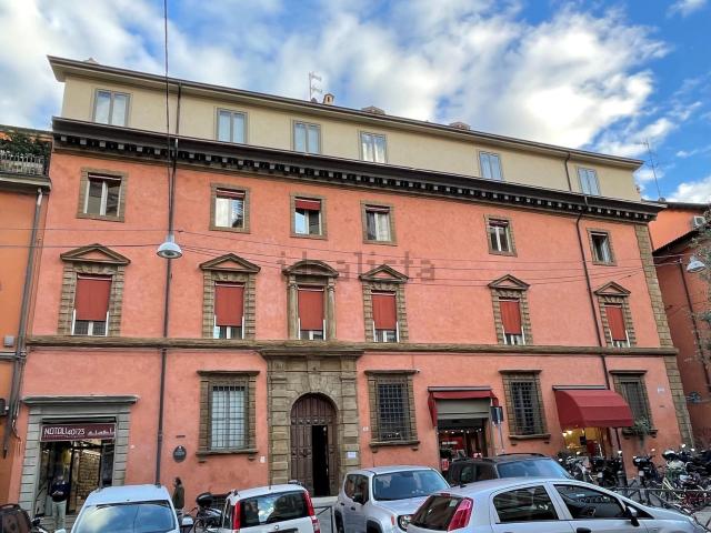 Ufficio in affitto di 240 m² in Piazza Galileo Galilei, 4