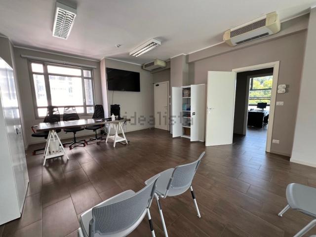 Ufficio in affitto di 240 m² in Piazzale Giacomo Matteotti