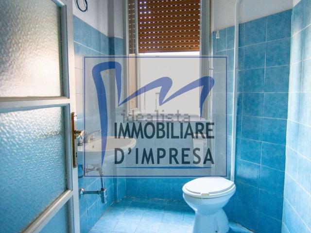 Ufficio in affitto di 240 m² in Via Trento