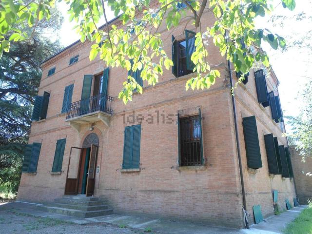 Ufficio in affitto di 250 m² in Via Bazzanese