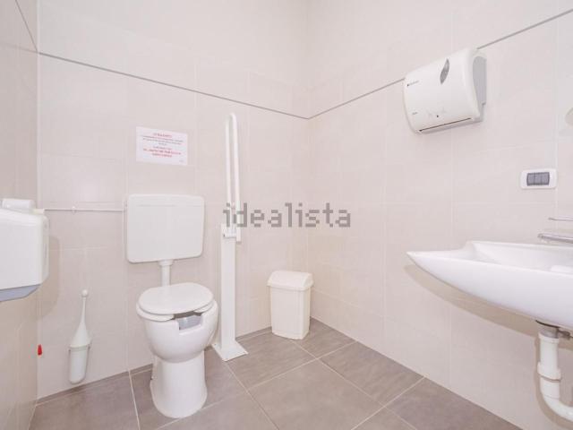Ufficio in affitto di 265 m² in Corso Europa