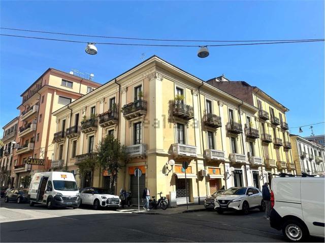Ufficio in affitto di 261 m² in Via Monte Santo, 56