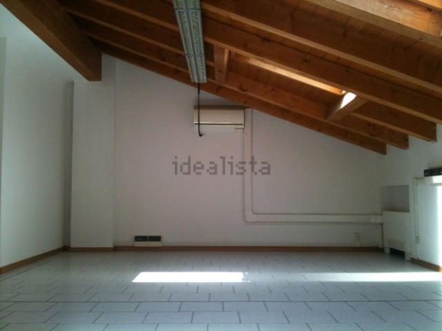 Ufficio in affitto di 275 m² in Piazza di Porta San Felice