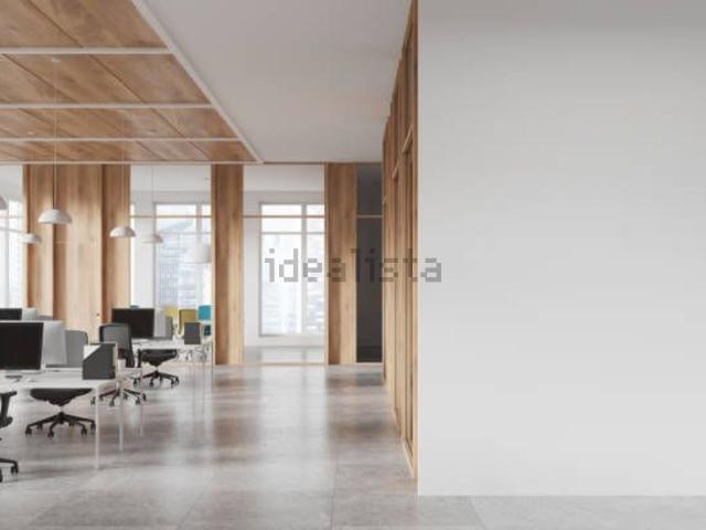 Ufficio in affitto di 285 m² in Viale Ancona