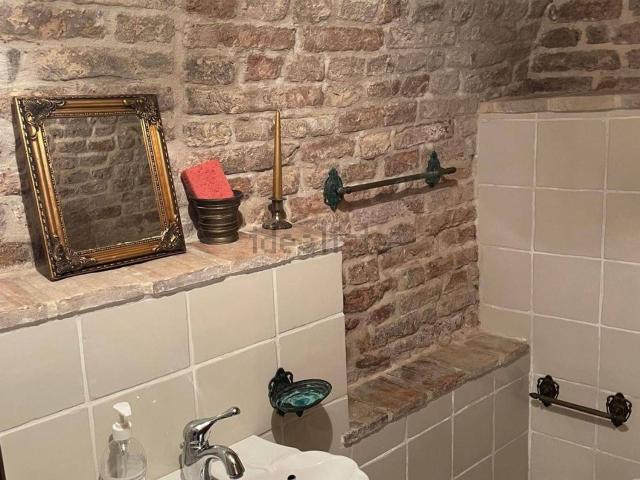 Ufficio in affitto di 281 m²