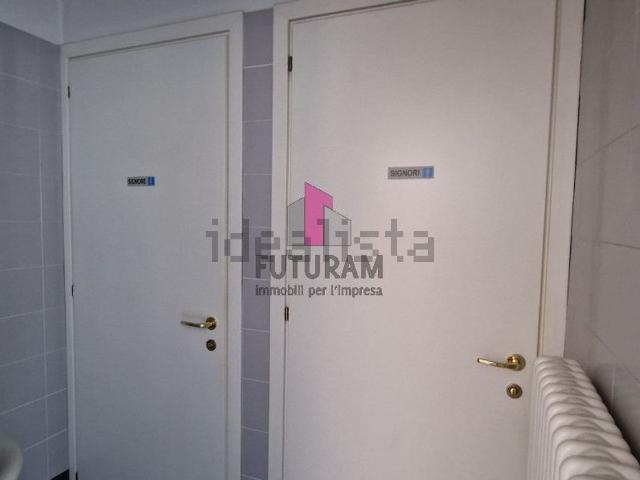Ufficio in affitto di 290 m² in Via del Progresso