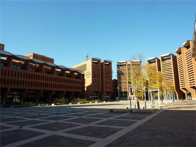 Ufficio in affitto di 300 m²