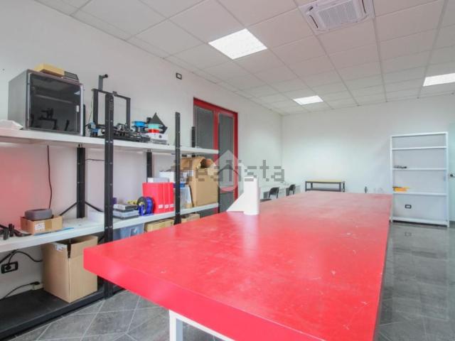 Ufficio in affitto di 300 m² in Via Bandini Lorenzo