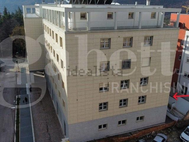 Ufficio in affitto di 300 m² in Via Sant&apos Agostino, 21