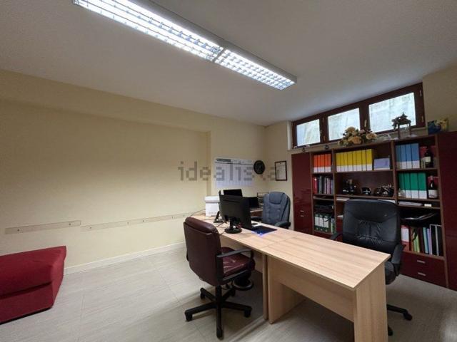 Ufficio in affitto di 30 m² in Via Fontananuova, 70