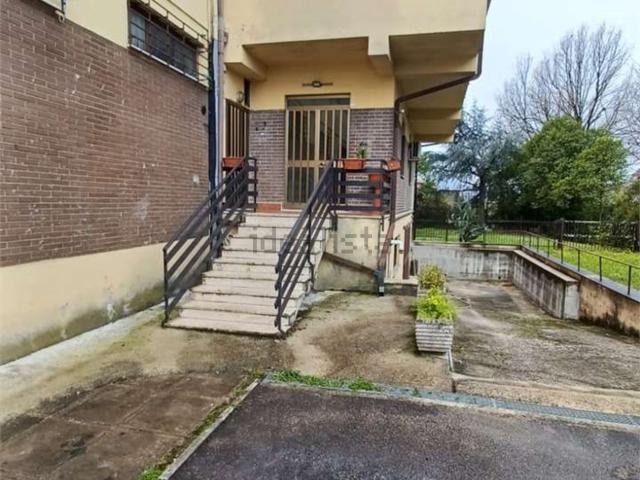 Ufficio in affitto di 30 m² in Via Fedele Calvosa