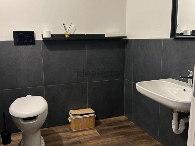 Ufficio in affitto di 315 m² in Via Monte Grappa