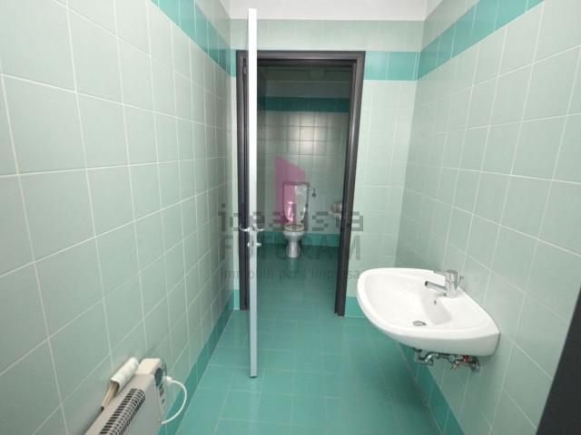 Ufficio in affitto di 335 m²