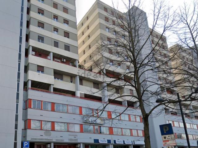 Ufficio in affitto di 340 m²