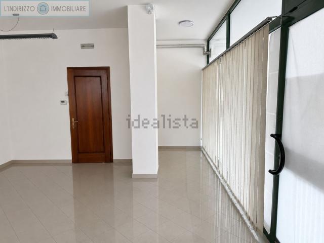Ufficio in affitto di 35 m² in Via Piave, 9