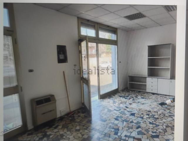 Ufficio in affitto di 36 m² in Via Nino Bertocchi