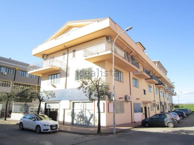 Ufficio in affitto di 370 m² in Via Baltia, 31