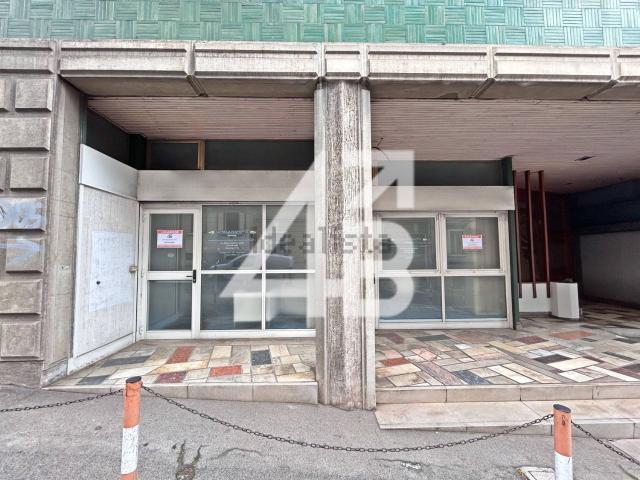 Ufficio in affitto di 38 m² in Salita di Gretta, 7