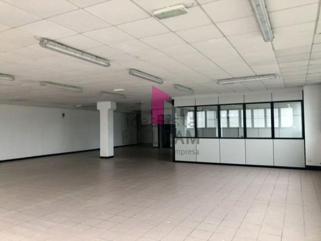 Ufficio in affitto di 400 m² in Via Enrico Fermi