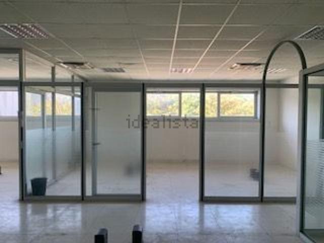 Ufficio in affitto di 400 m² in Via Romana