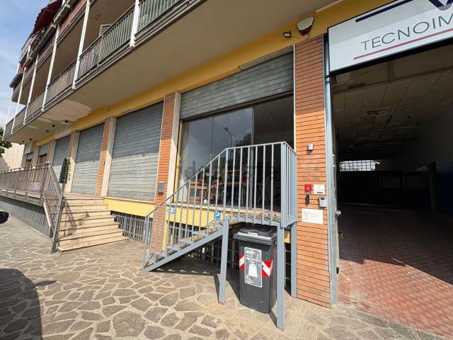 Ufficio in affitto di 40 m² in Via Bartolomeo Provaglia, 7