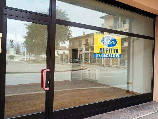 Ufficio in affitto di 40 m² in Via G. Sarto, 20
