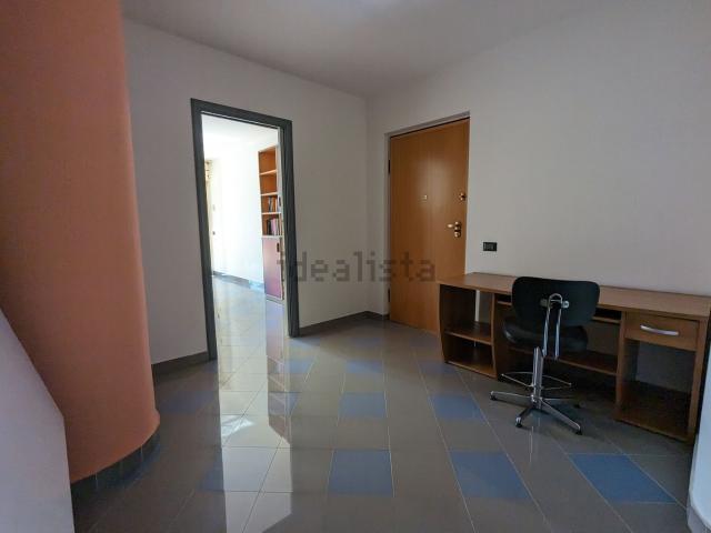 Ufficio in affitto di 40 m² in Via Nicholas Green, 9