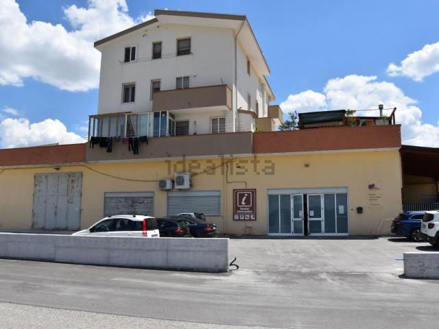 Ufficio in affitto di 424 m²