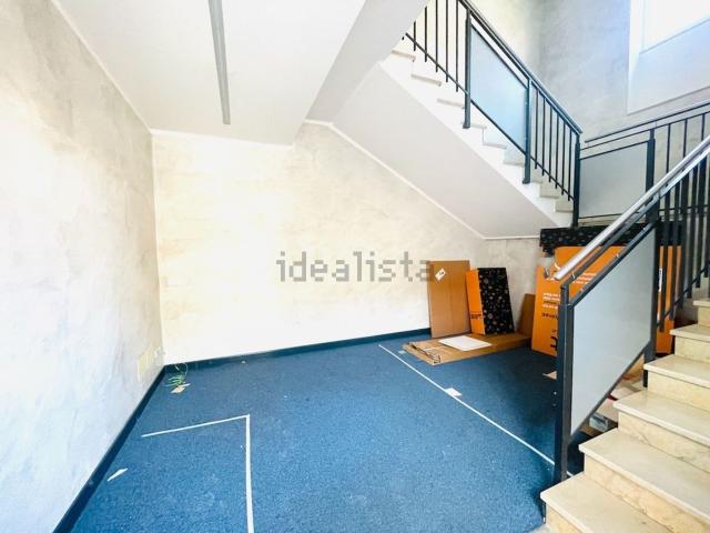 Ufficio in affitto di 430 m² in Via dell&apos  Artigianato
