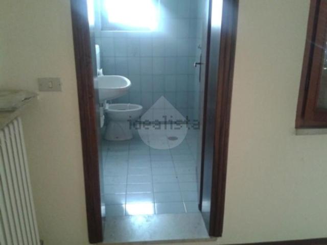 Ufficio in affitto di 44 m² in Via Madonnina