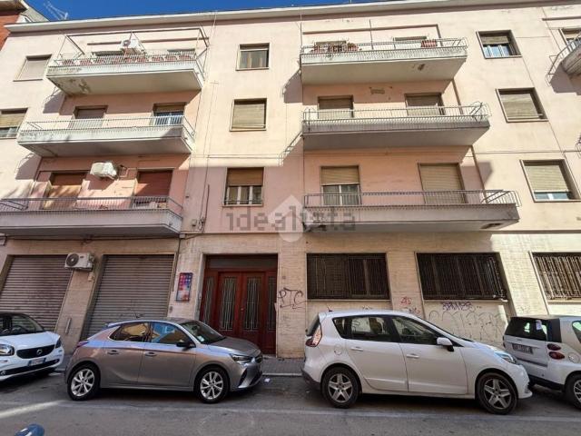 Ufficio in affitto di 450 m² in Via Milano
