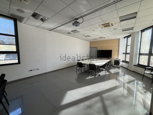 Ufficio in affitto di 480 m²