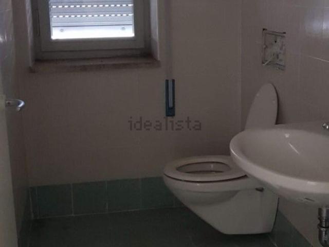 Ufficio in affitto di 480 m² in Viale Milano