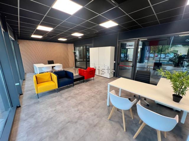 Ufficio in affitto di 48 m² in Via A. Brustolon, 14