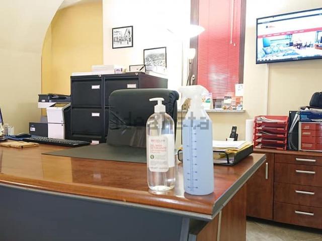 Ufficio in affitto di 48 m² in Via UMBERTO I, 105